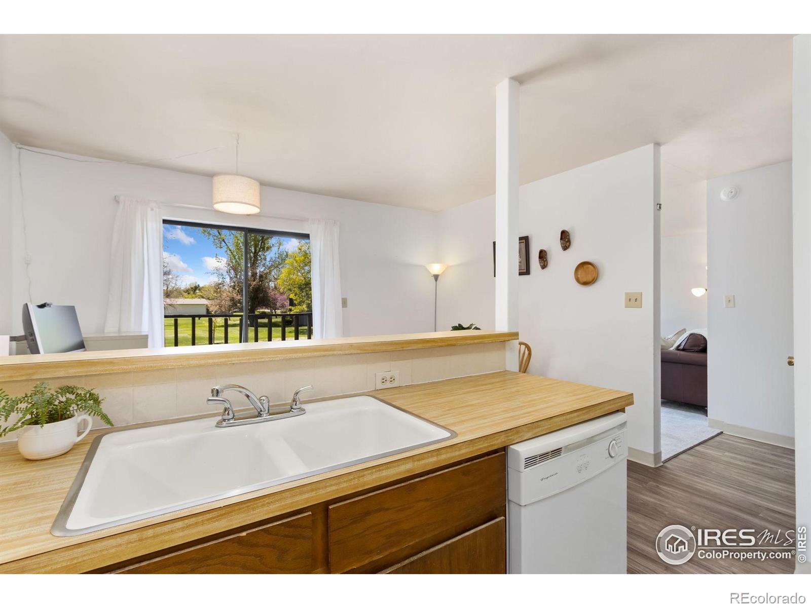 MLS Image #4 for 705 e drake road,fort collins, Colorado