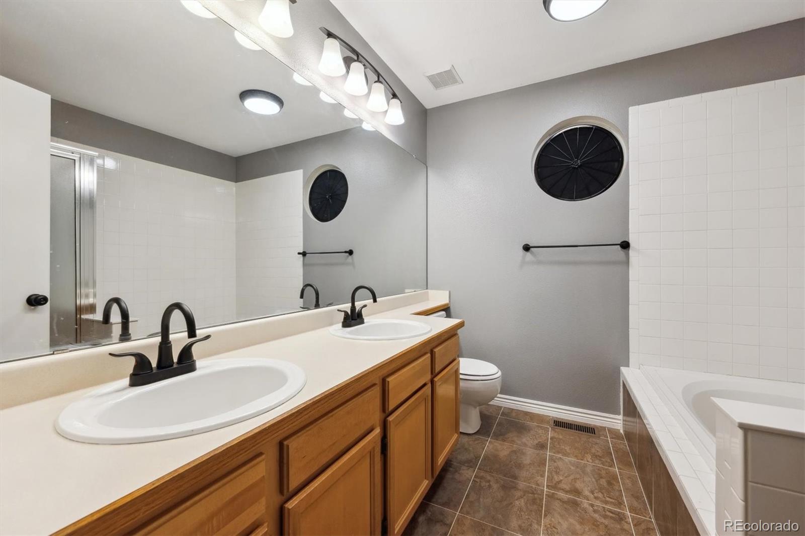 MLS Image #17 for 2529 s truckee way,aurora, Colorado