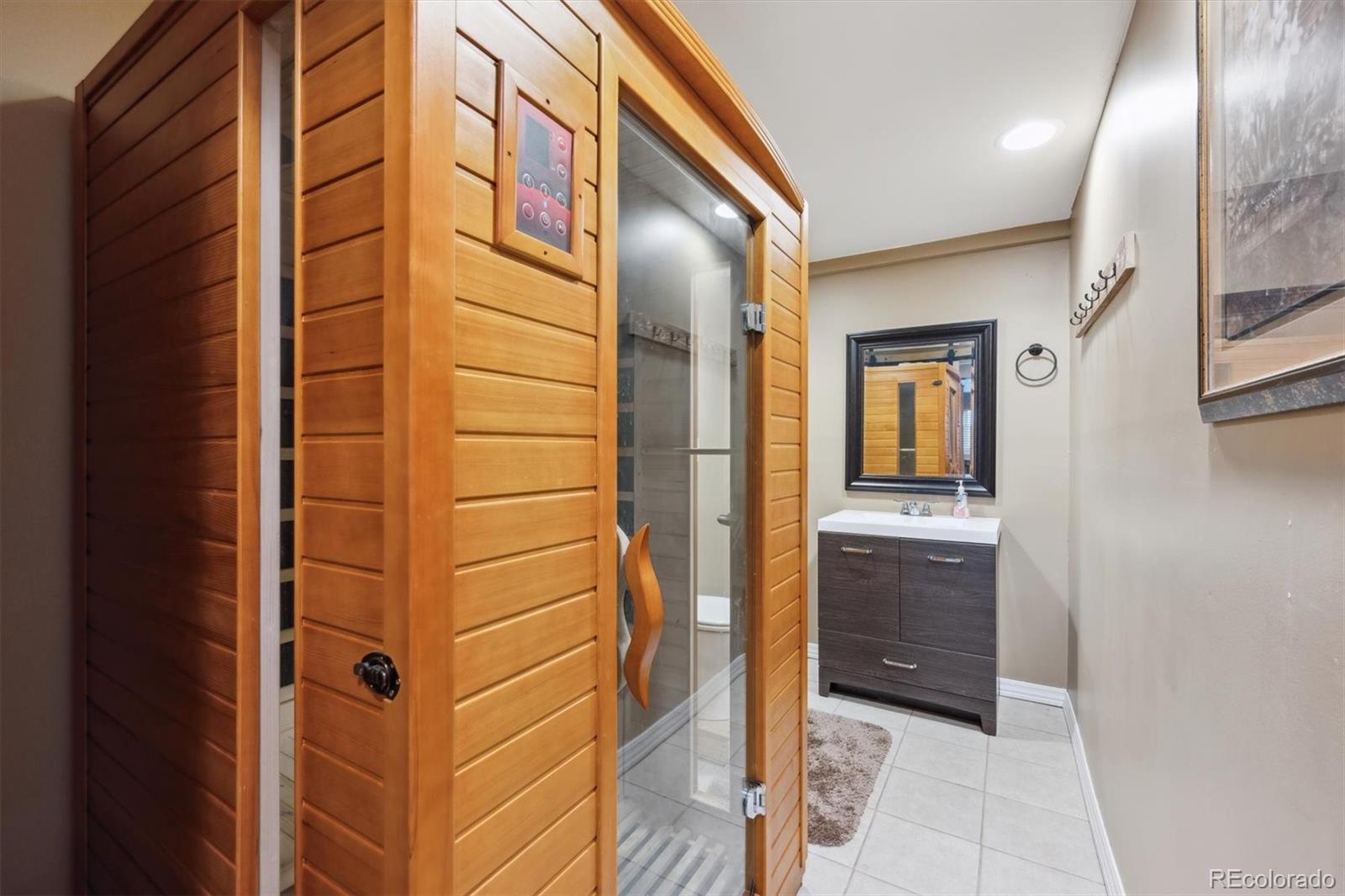 MLS Image #26 for 2529 s truckee way,aurora, Colorado