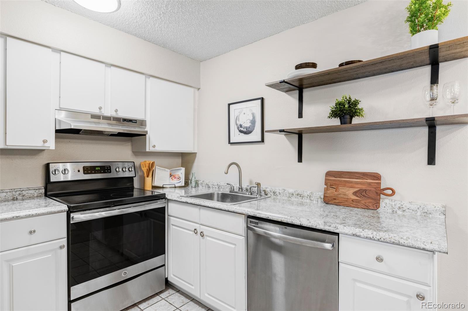 MLS Image #14 for 5300 e cherry creek south drive,denver, Colorado