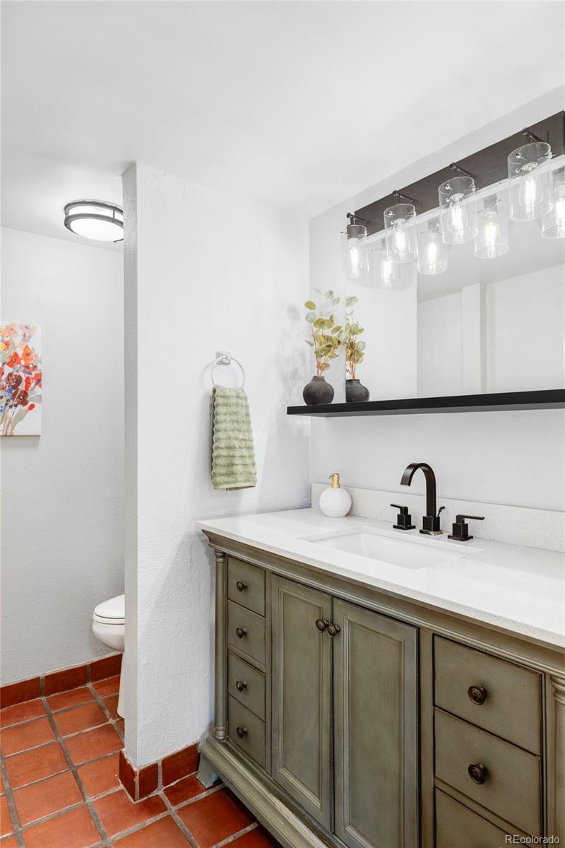 MLS Image #16 for 5300 e cherry creek south drive,denver, Colorado