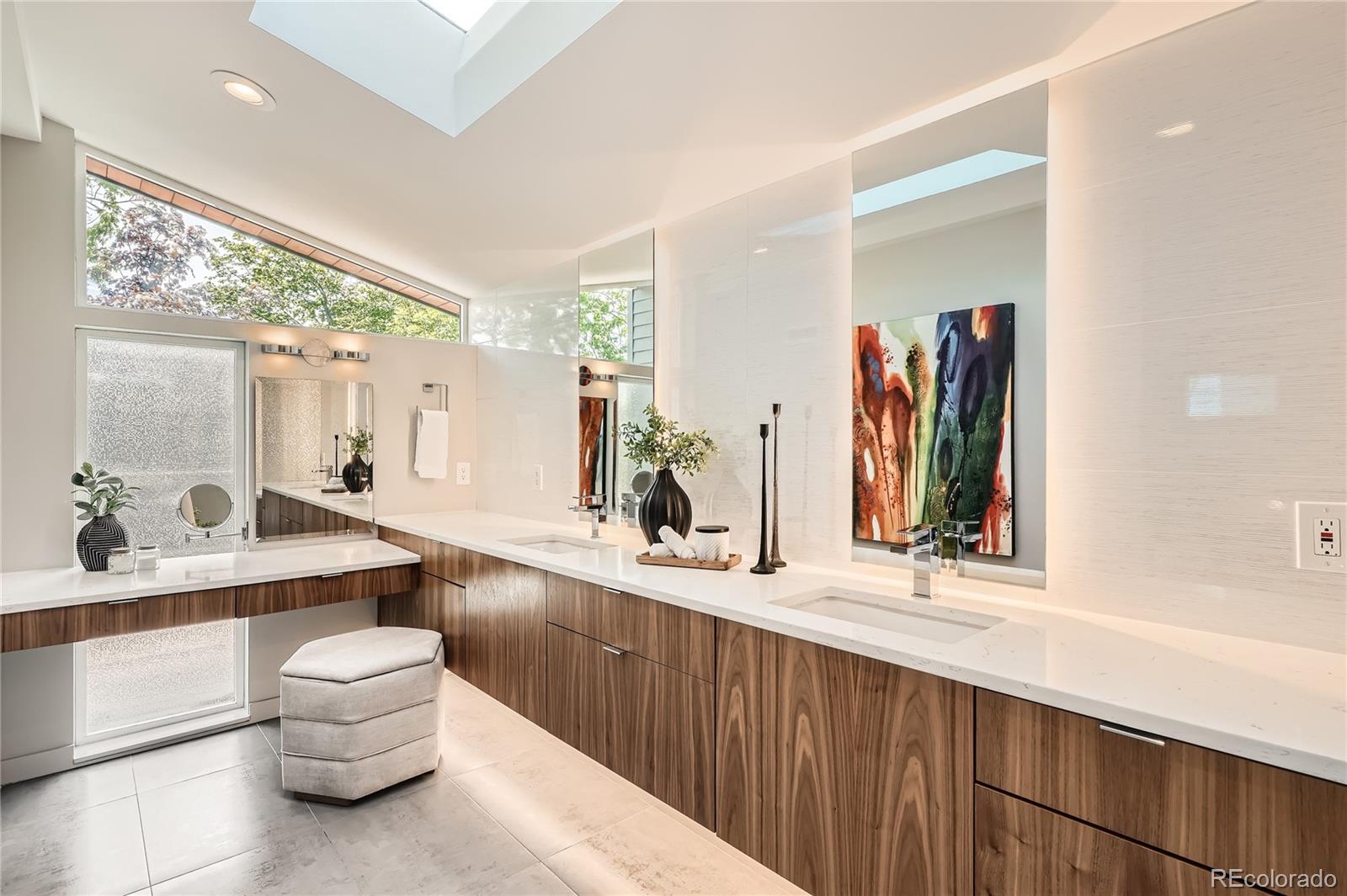 MLS Image #10 for 814 s high street,denver, Colorado