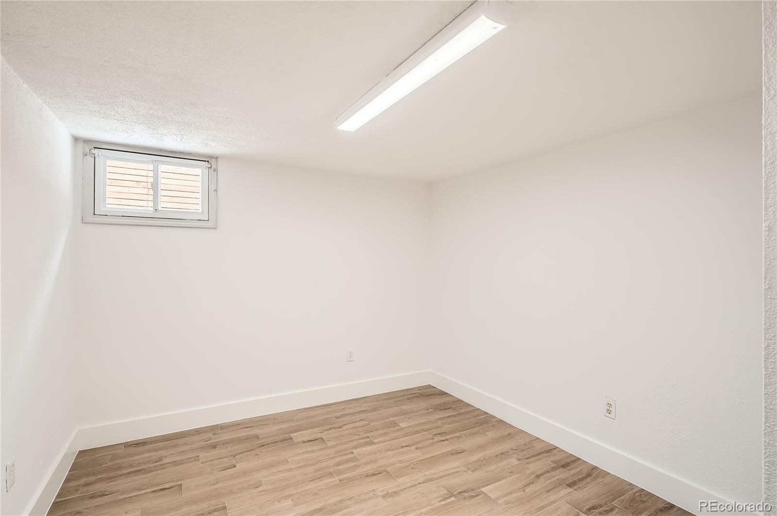 MLS Image #19 for 814 s high street,denver, Colorado