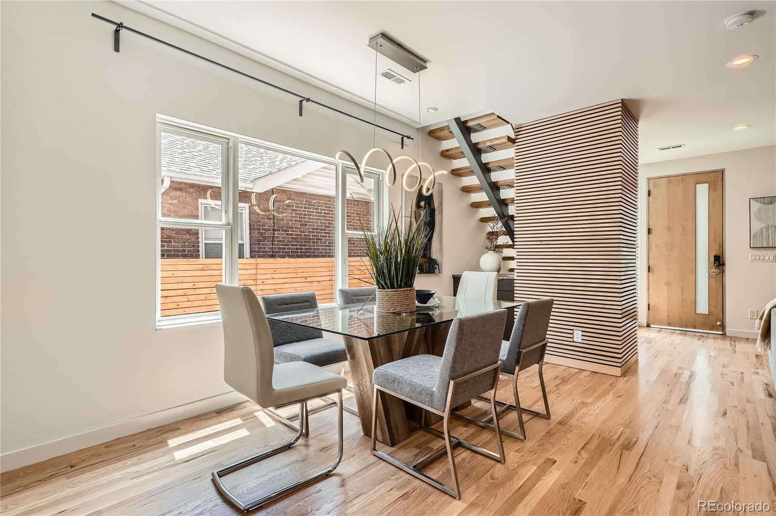 MLS Image #6 for 814 s high street,denver, Colorado