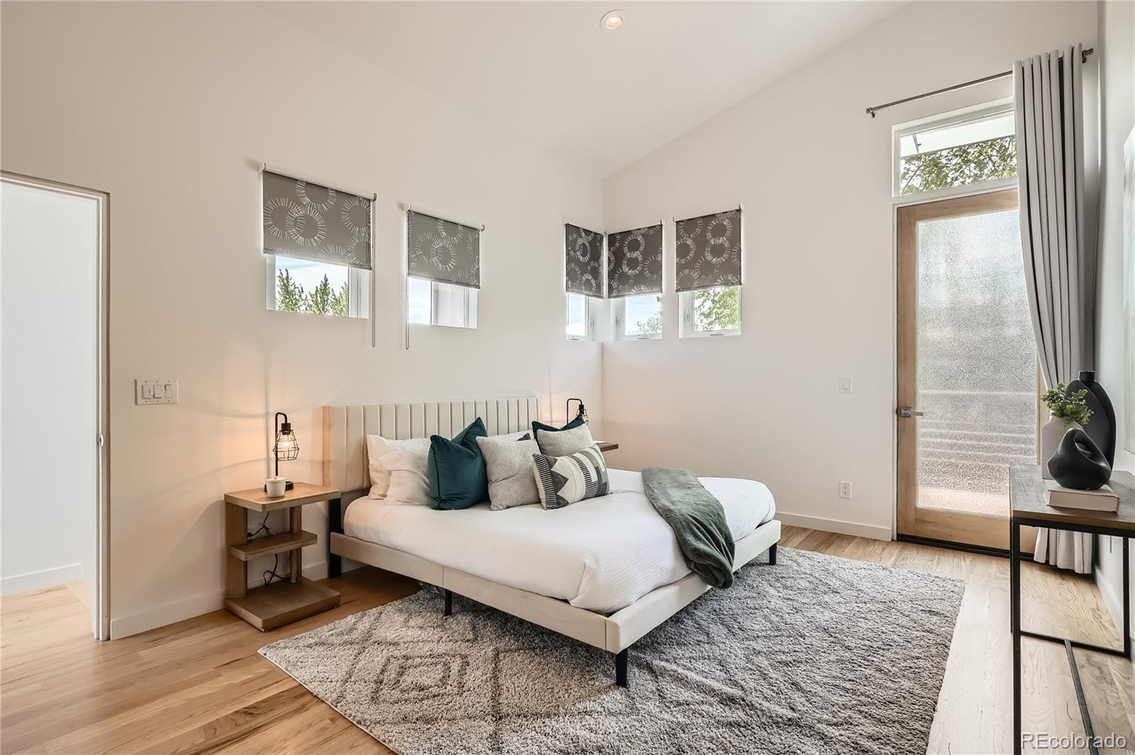 MLS Image #8 for 814 s high street,denver, Colorado