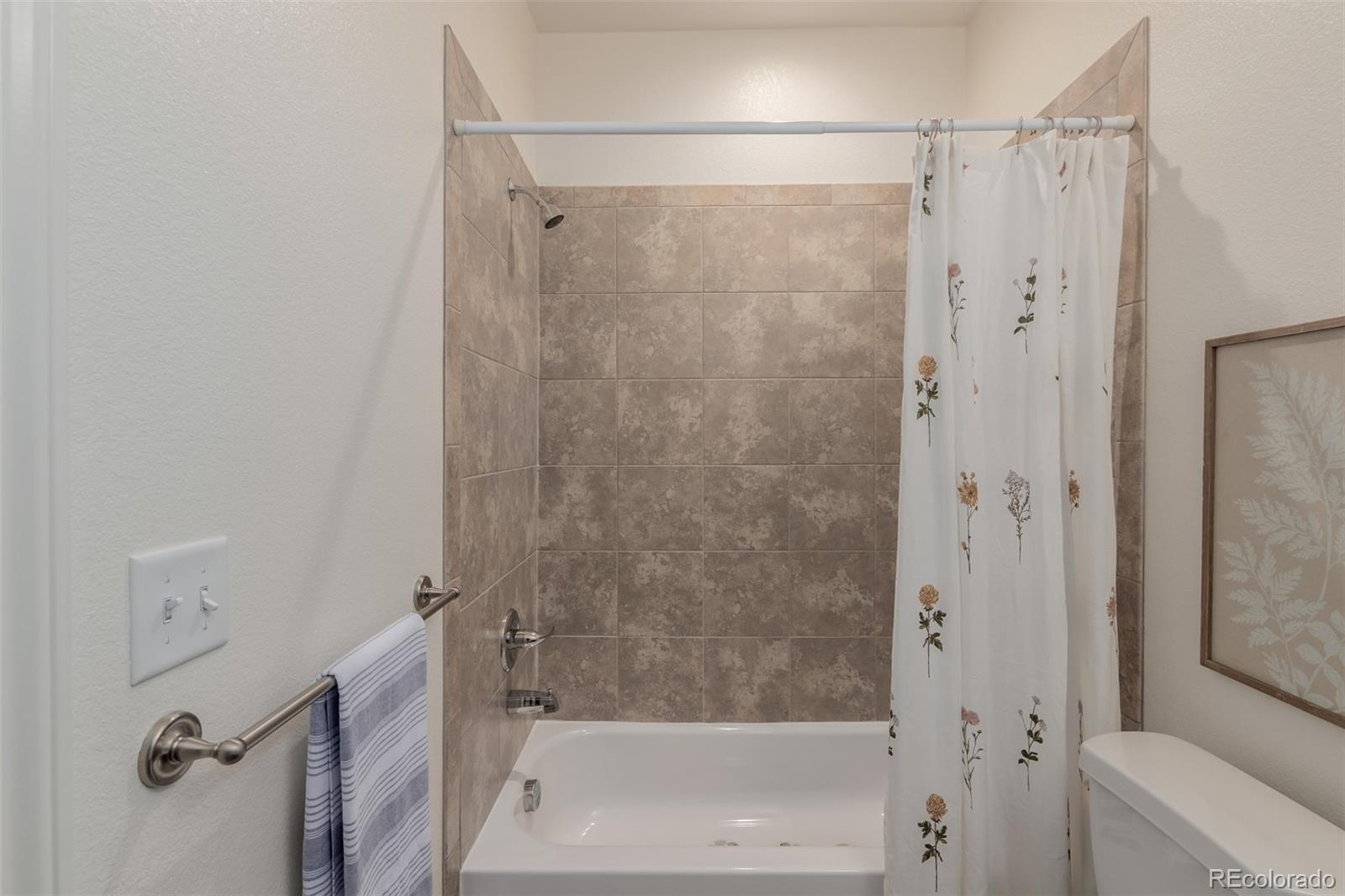 MLS Image #13 for 332 n parkside drive,longmont, Colorado