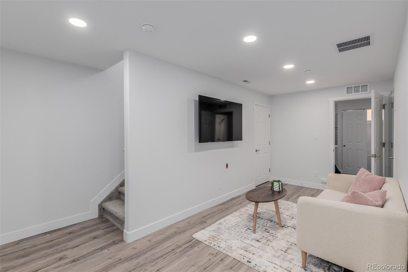 MLS Image #19 for 332 n parkside drive,longmont, Colorado