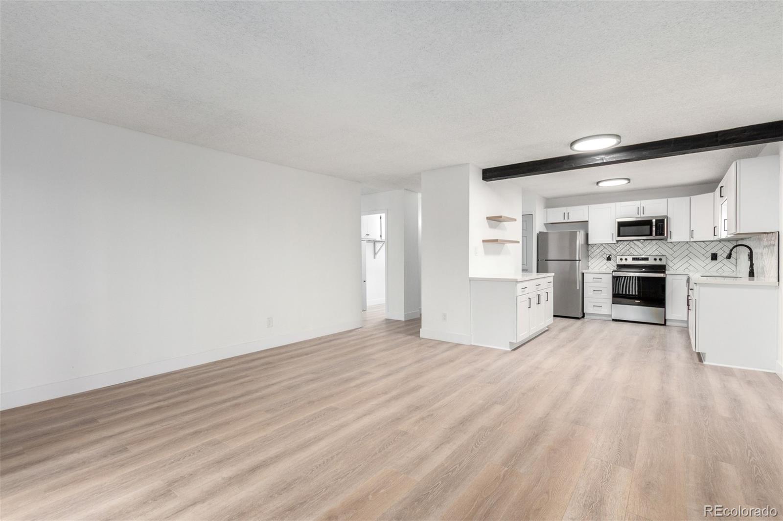 MLS Image #11 for 3470 s poplar street,denver, Colorado
