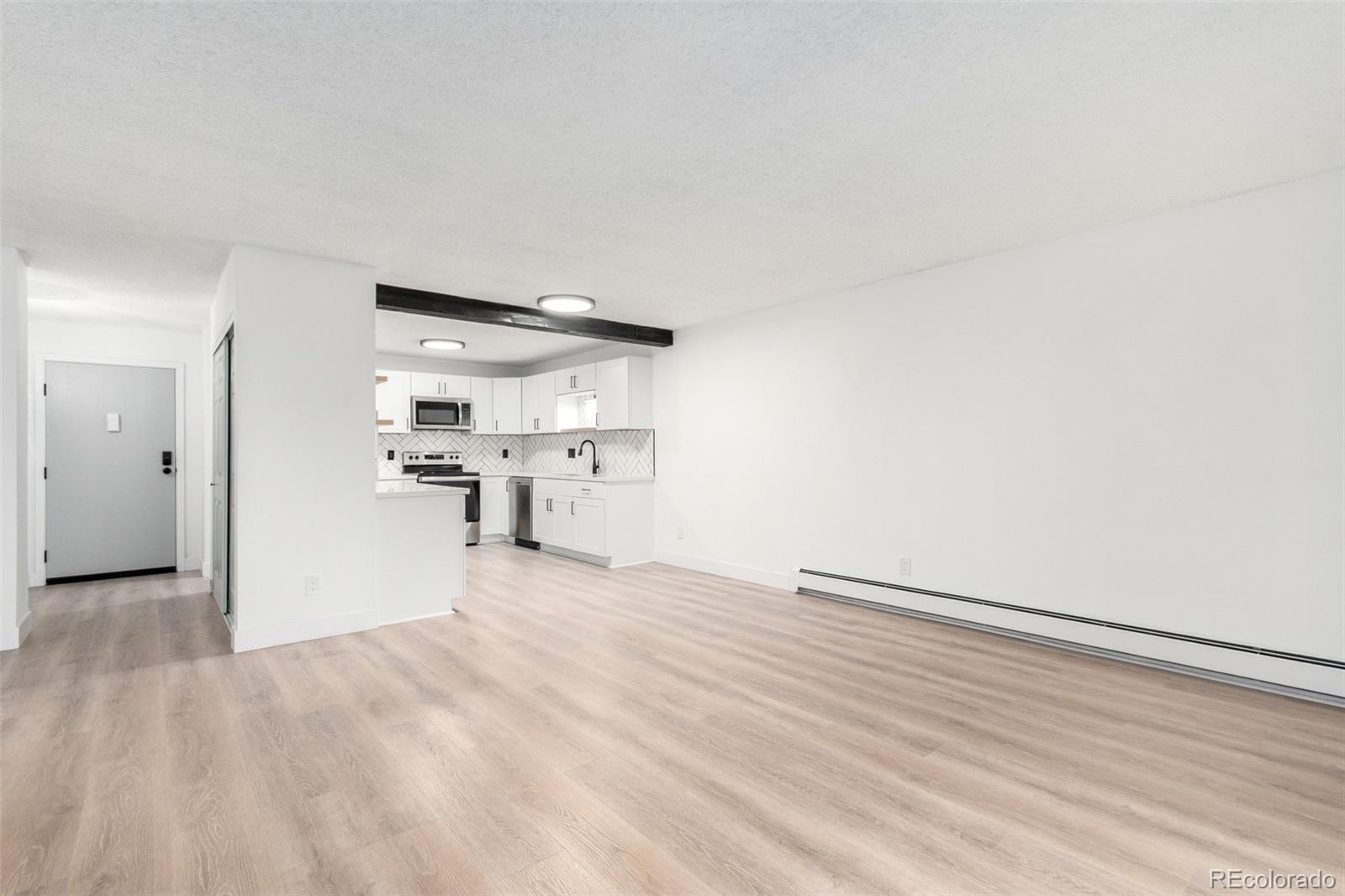 MLS Image #9 for 3470 s poplar street,denver, Colorado