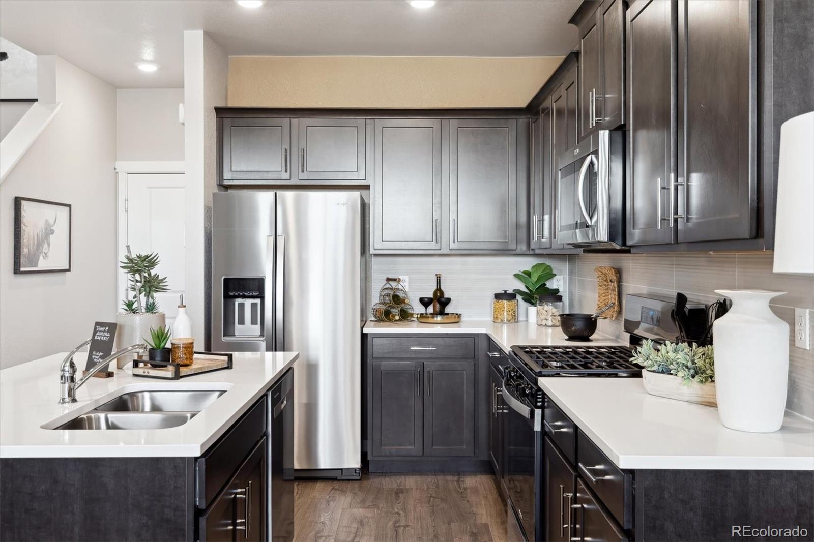 MLS Image #8 for 1372 s boston court,denver, Colorado