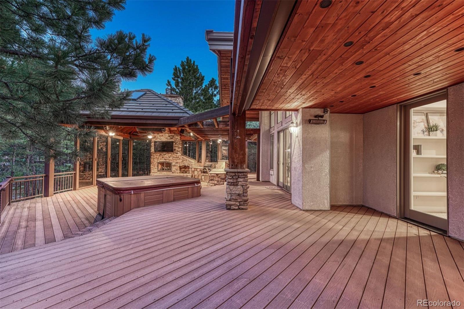 MLS Image #14 for 559  silver oak grove,colorado springs, Colorado