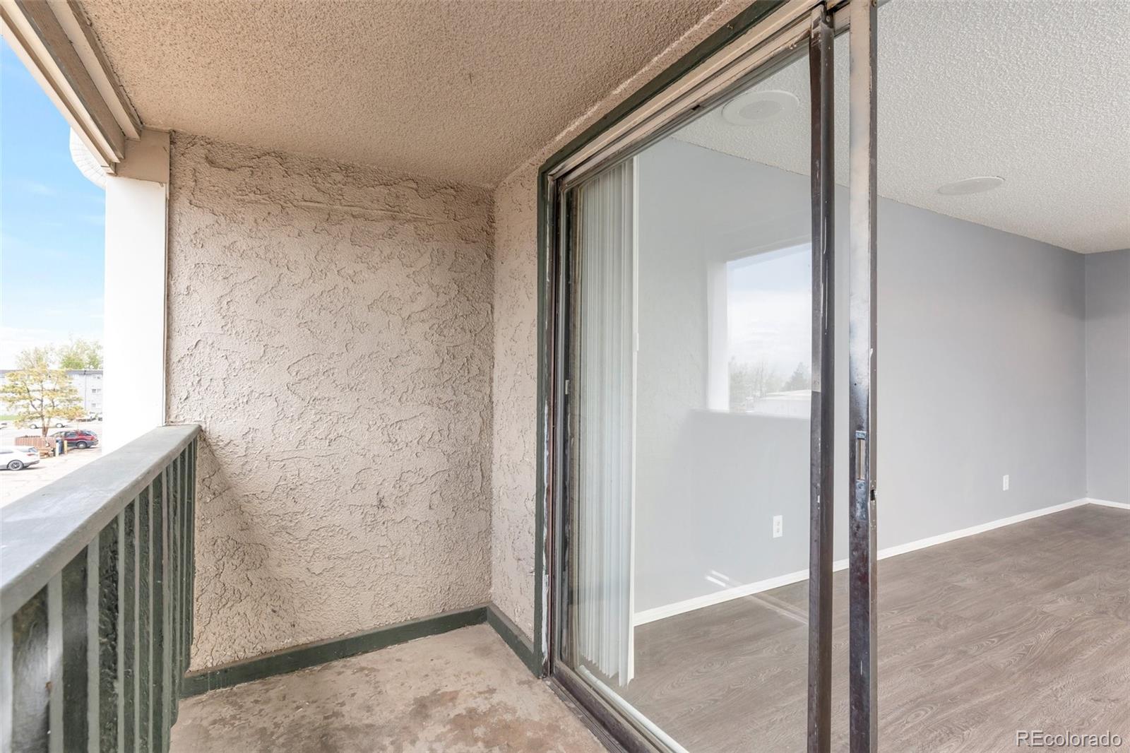 MLS Image #6 for 10722 e exposition avenue,aurora, Colorado