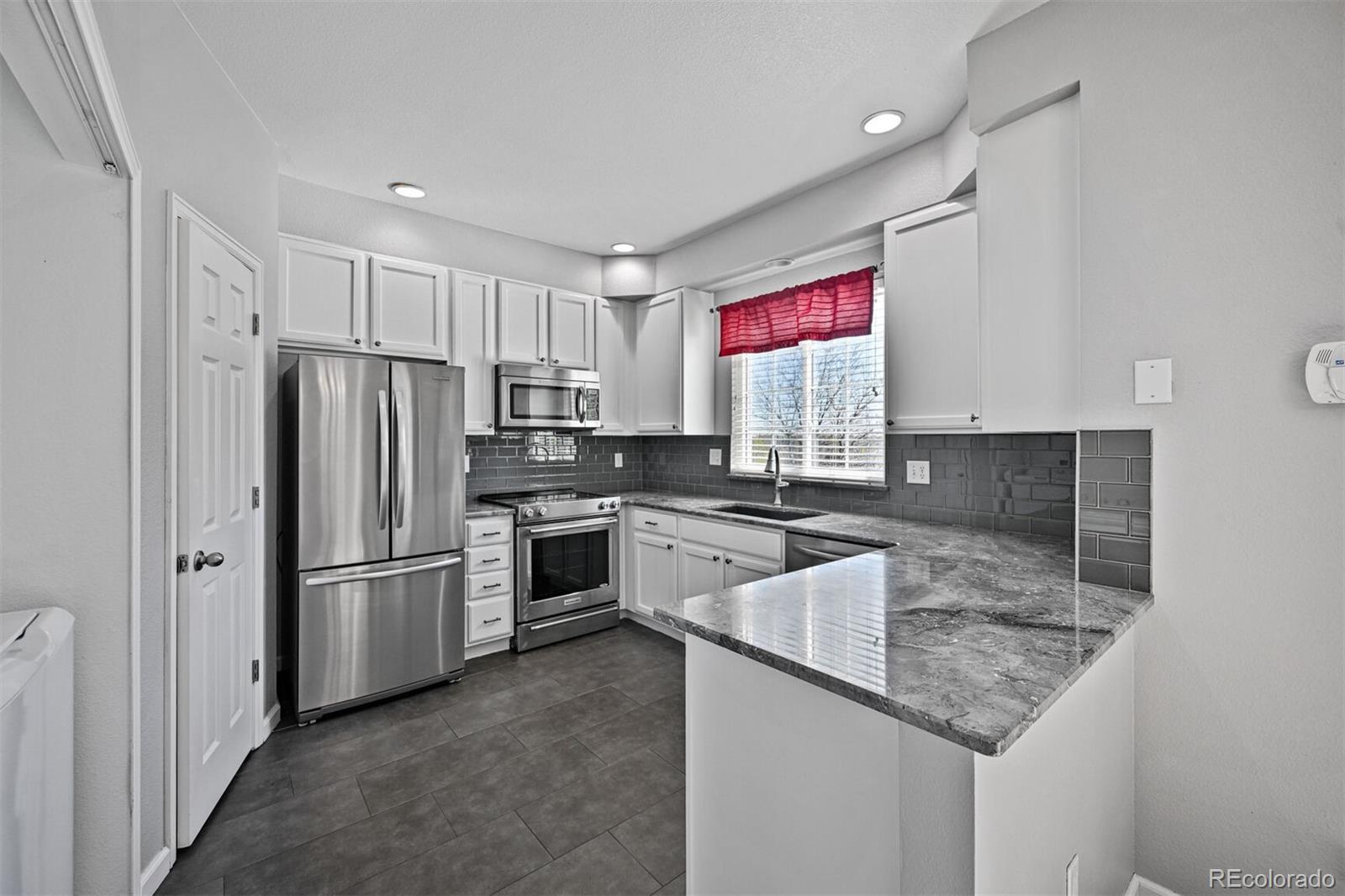 MLS Image #5 for 6809 s webster street,littleton, Colorado
