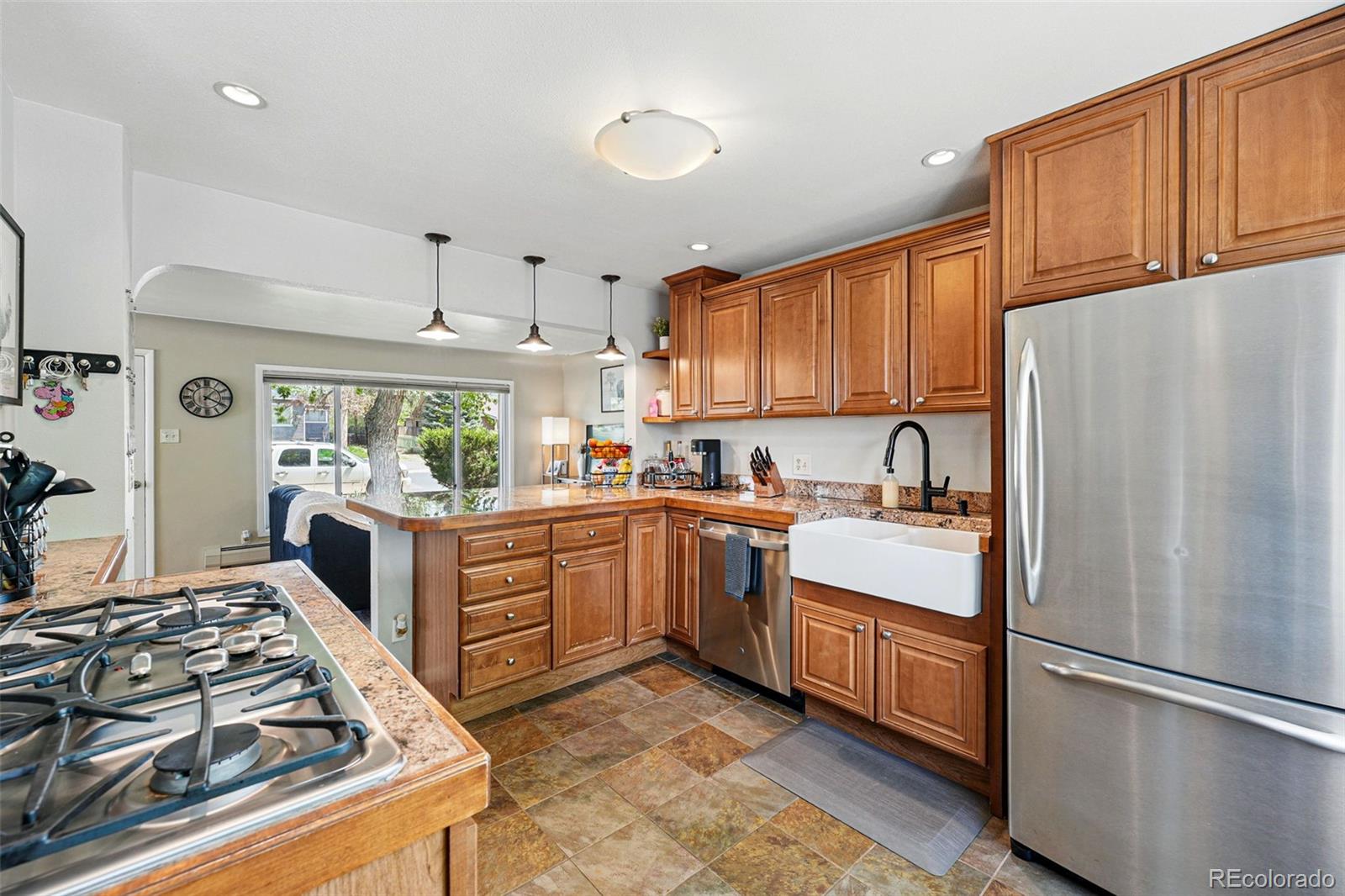 MLS Image #14 for 5573 s datura street,littleton, Colorado
