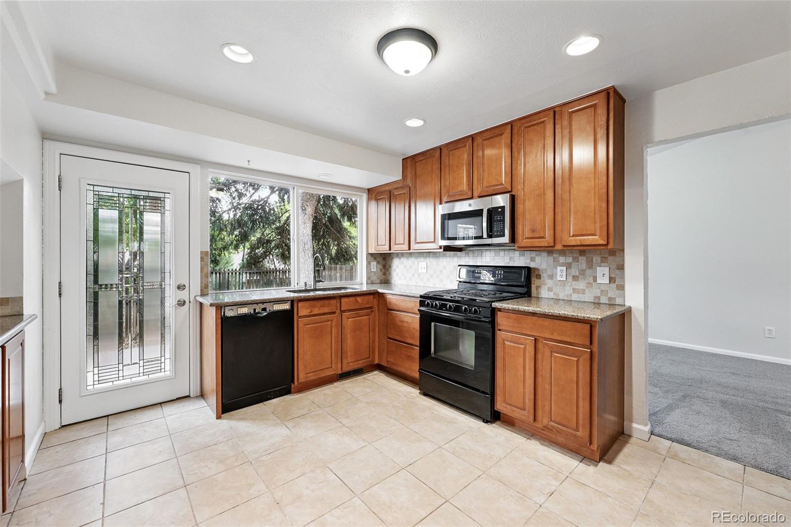 MLS Image #7 for 2495 s lansing way,aurora, Colorado