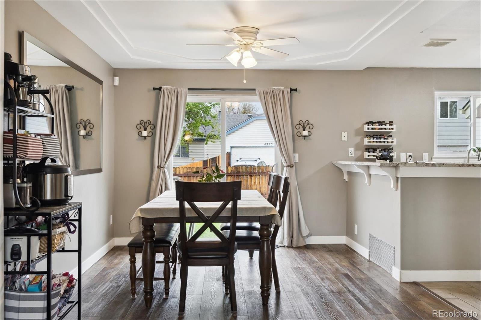 MLS Image #11 for 21125 e 43rd avenue,denver, Colorado
