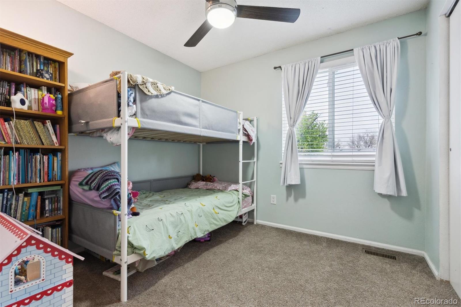 MLS Image #19 for 21125 e 43rd avenue,denver, Colorado