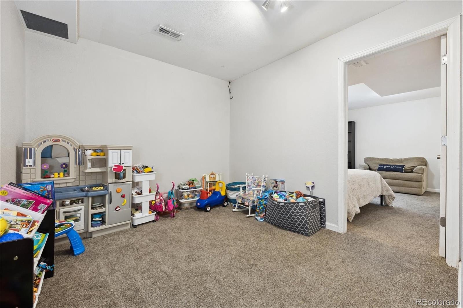 MLS Image #21 for 21125 e 43rd avenue,denver, Colorado
