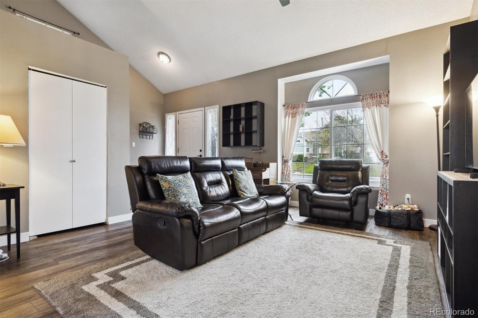 MLS Image #8 for 21125 e 43rd avenue,denver, Colorado