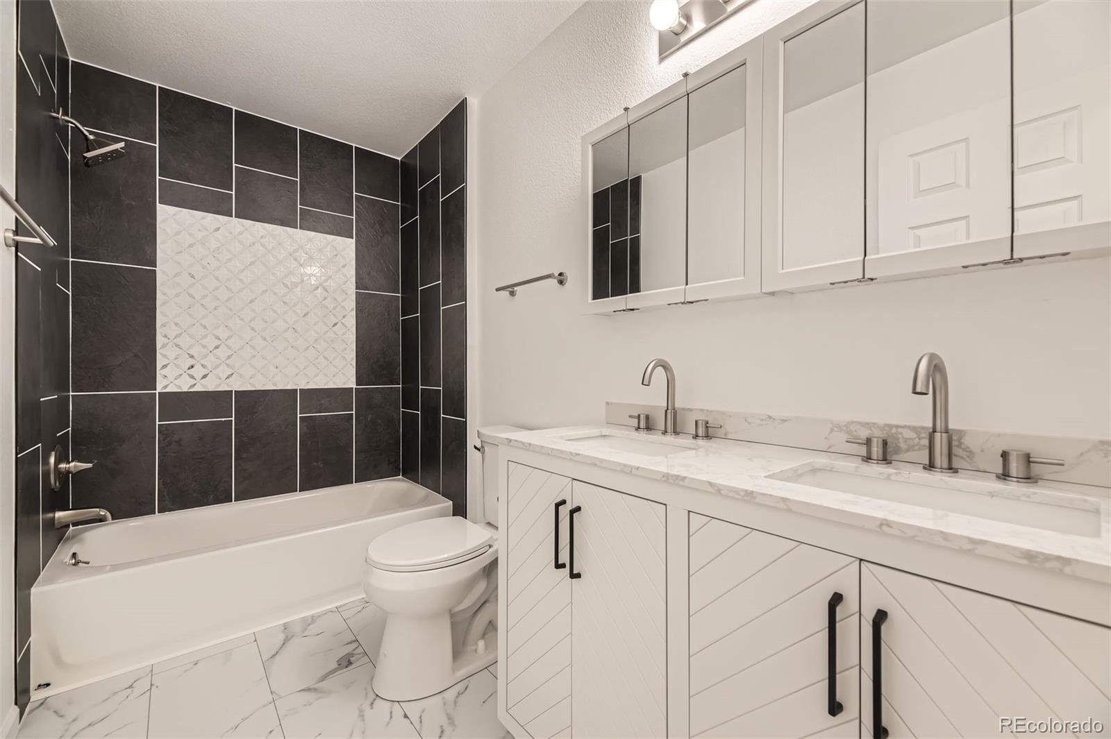 MLS Image #15 for 3200 s federal boulevard,denver, Colorado