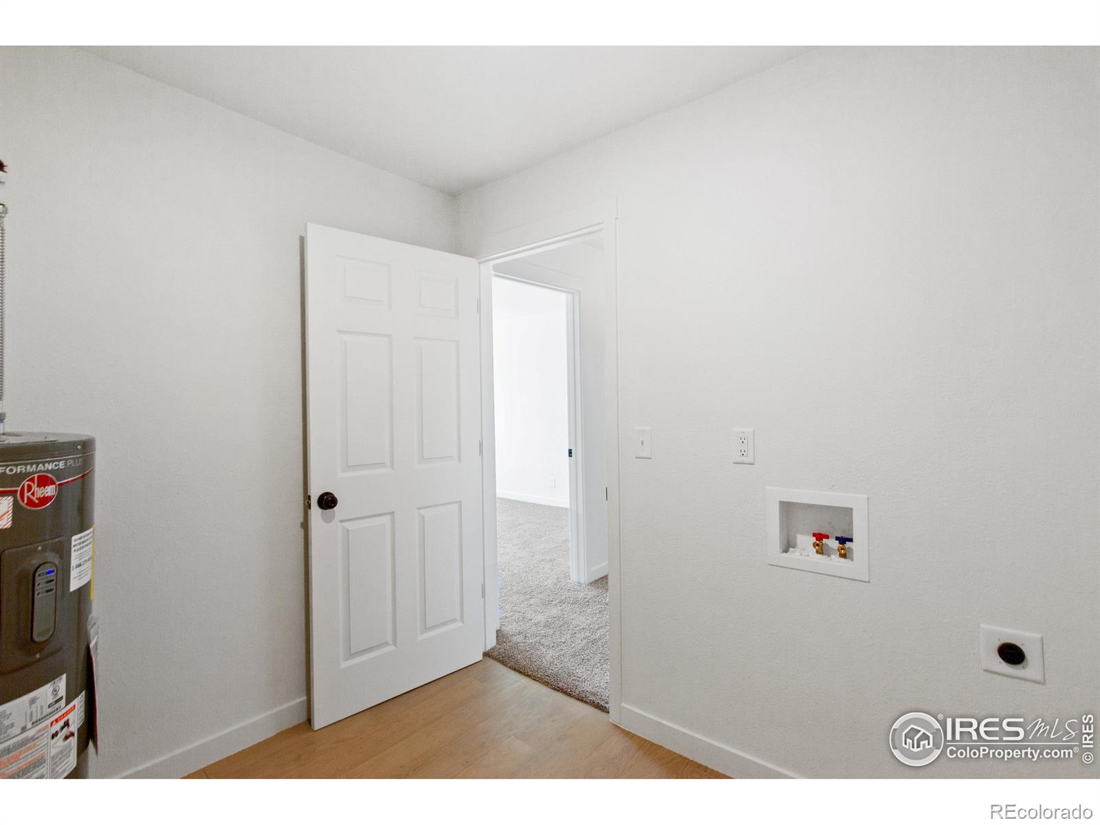 MLS Image #13 for 31250  1st street,gill, Colorado