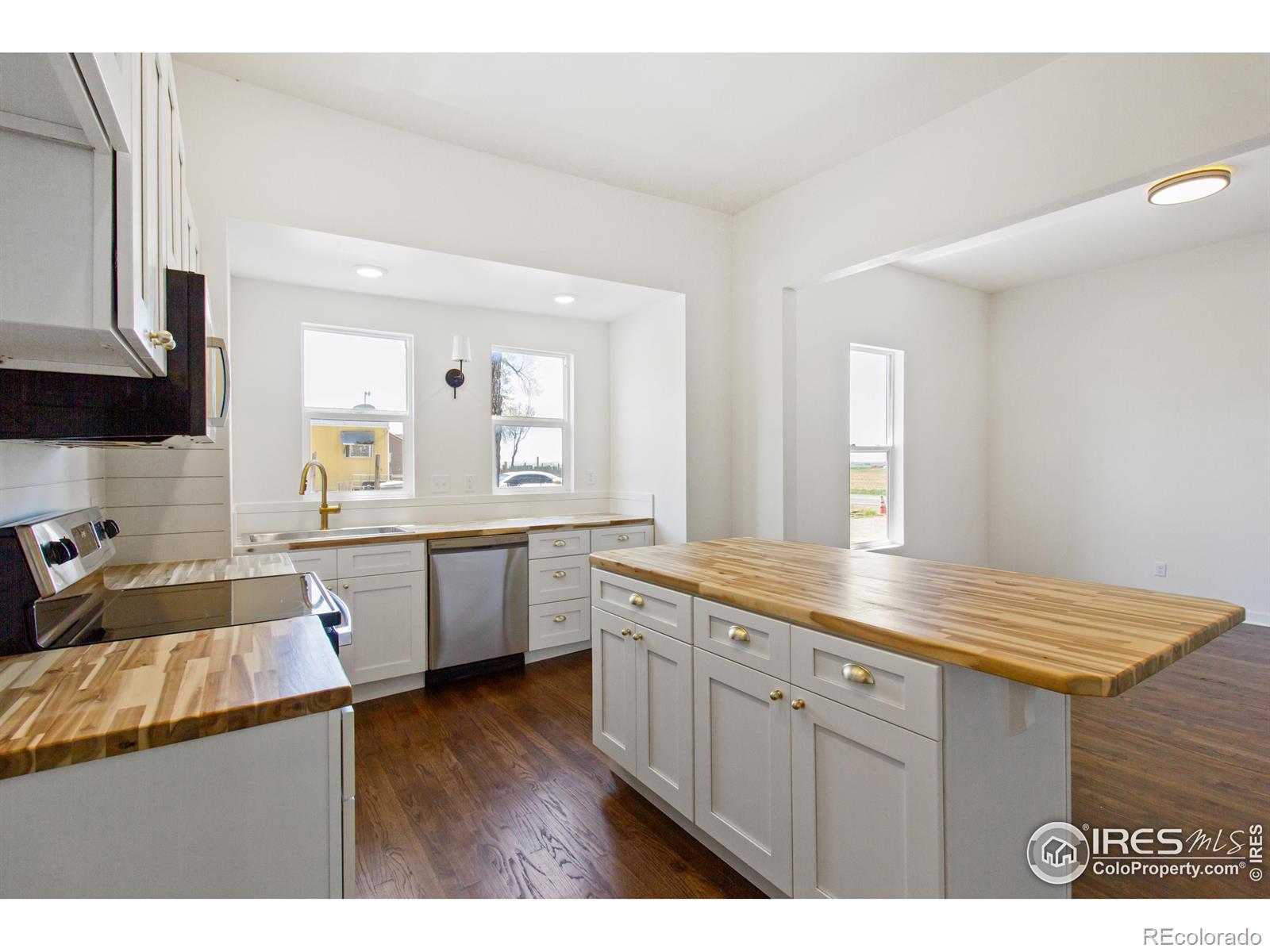 MLS Image #2 for 31250  1st street,gill, Colorado