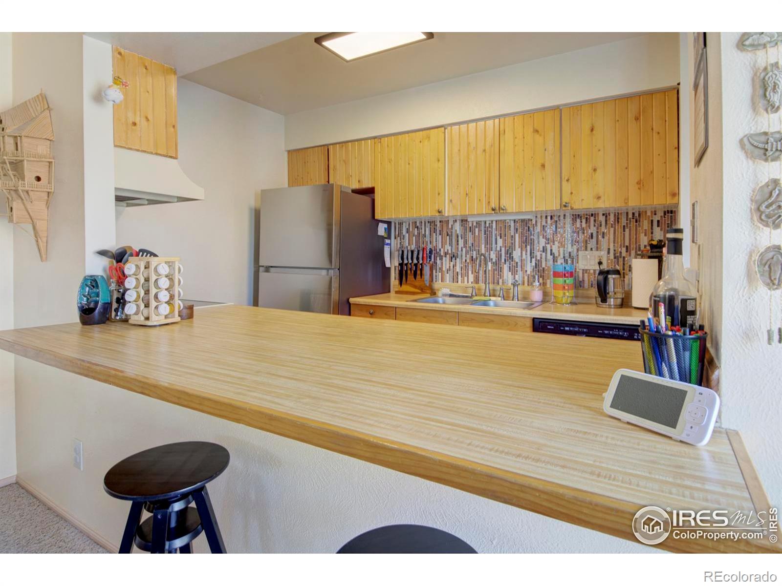 MLS Image #3 for 8479  everett way,arvada, Colorado