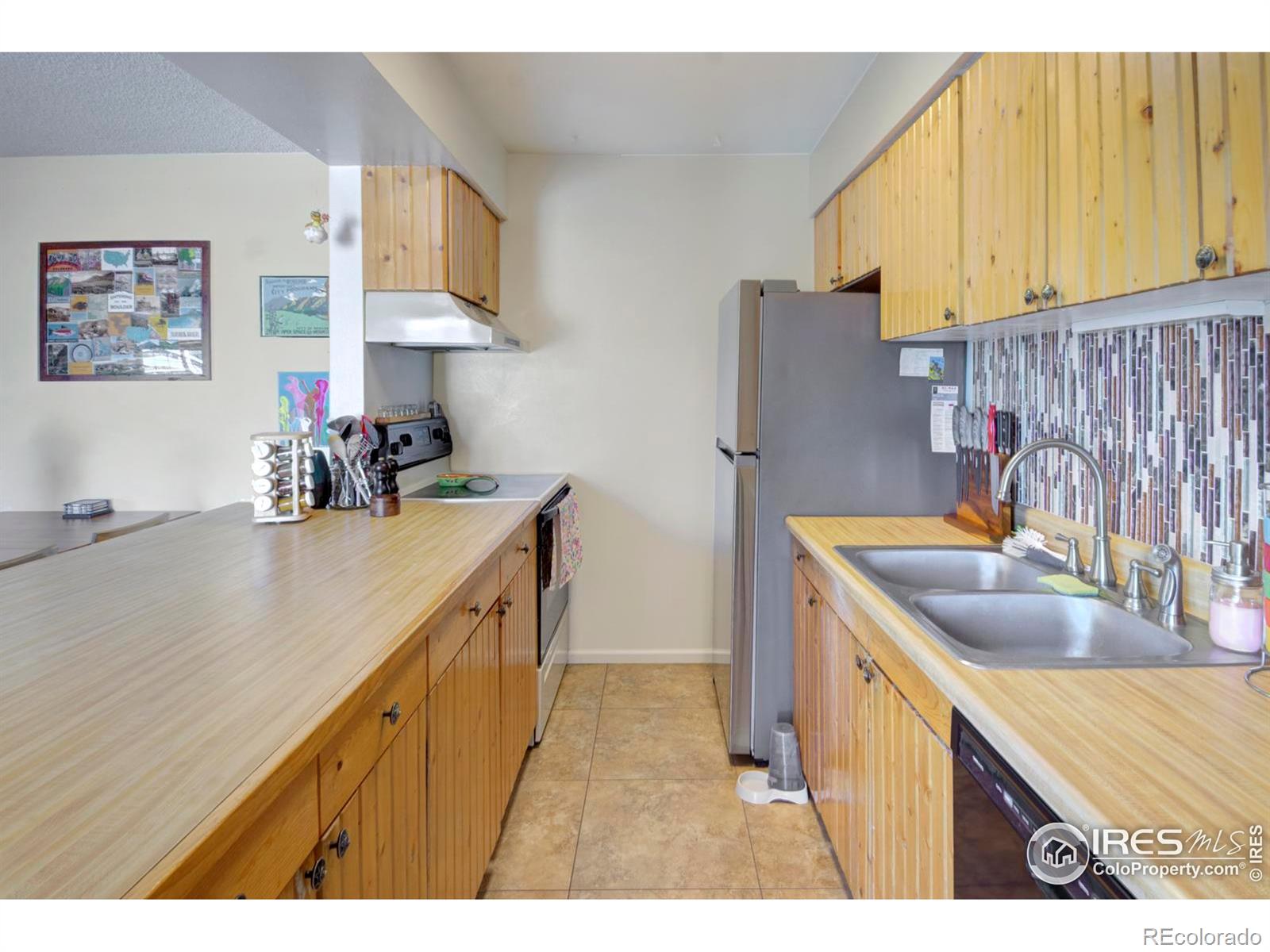MLS Image #8 for 8479  everett way,arvada, Colorado