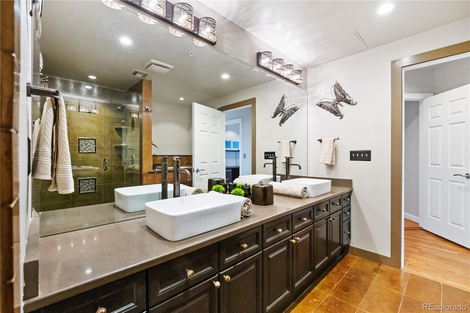 MLS Image #12 for 1827 n grant street,denver, Colorado