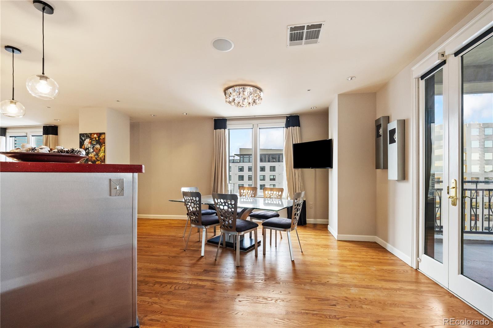 MLS Image #17 for 1827 n grant street,denver, Colorado
