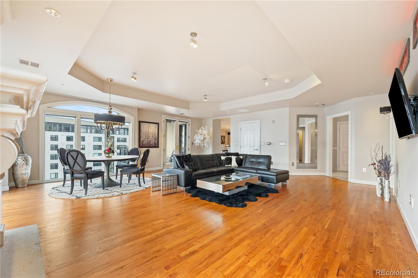 MLS Image #21 for 1827 n grant street,denver, Colorado