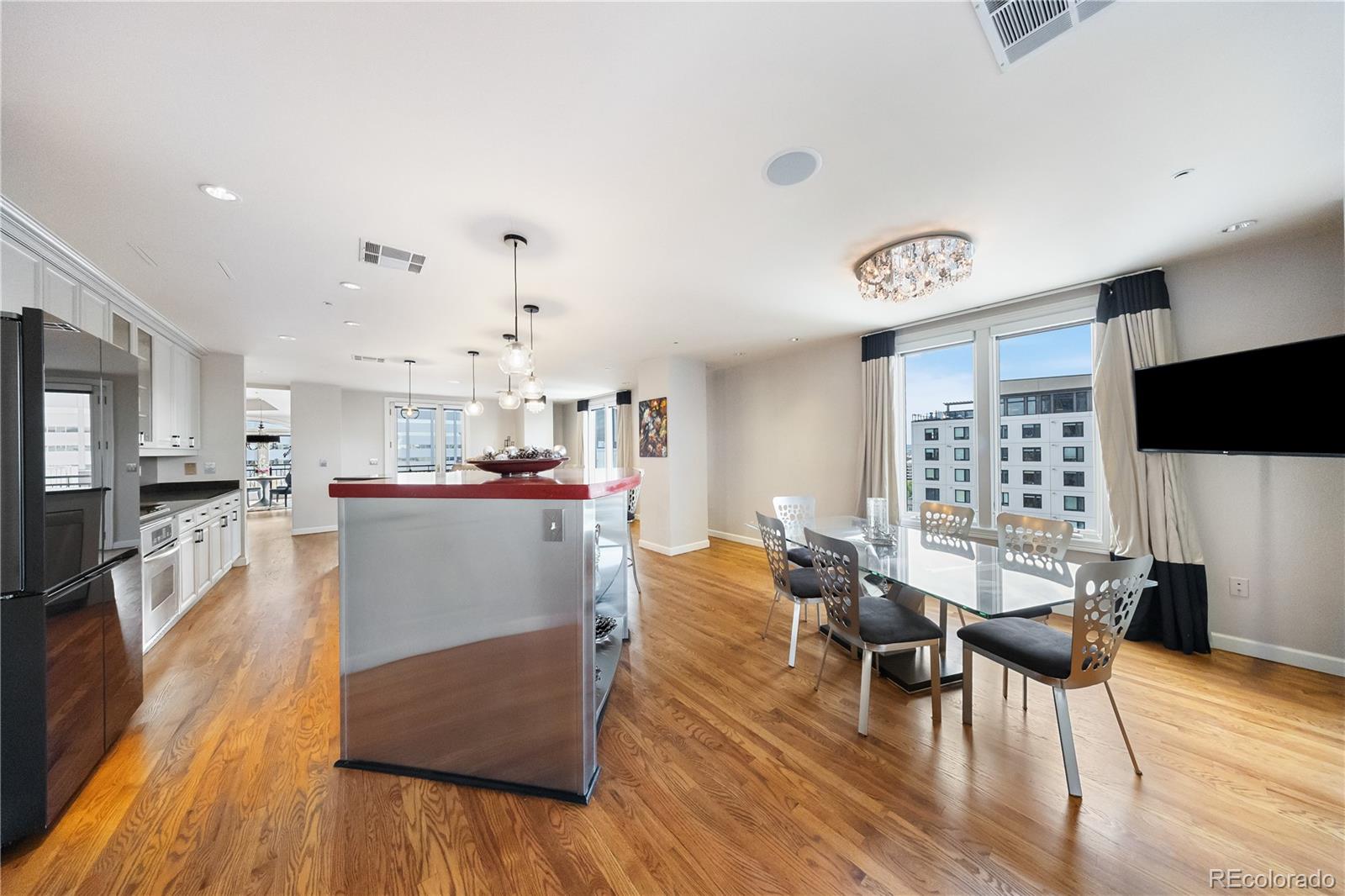 MLS Image #9 for 1827 n grant street,denver, Colorado