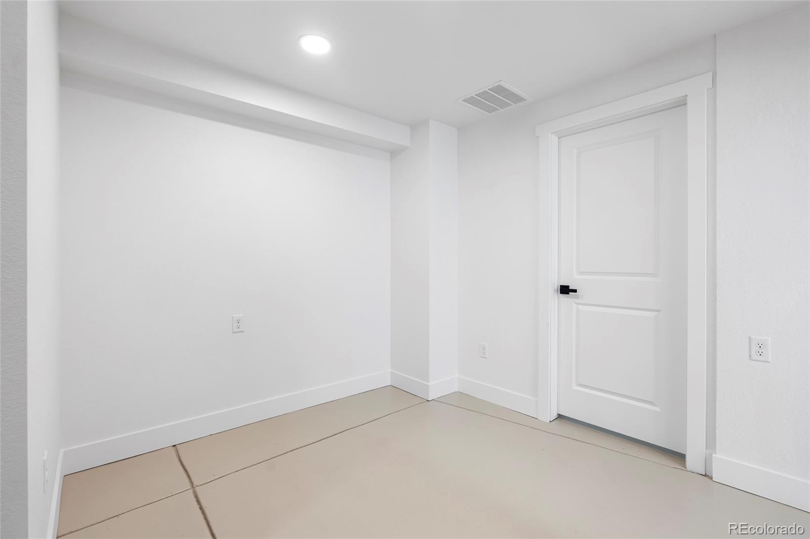 MLS Image #23 for 4745 n clay street,denver, Colorado