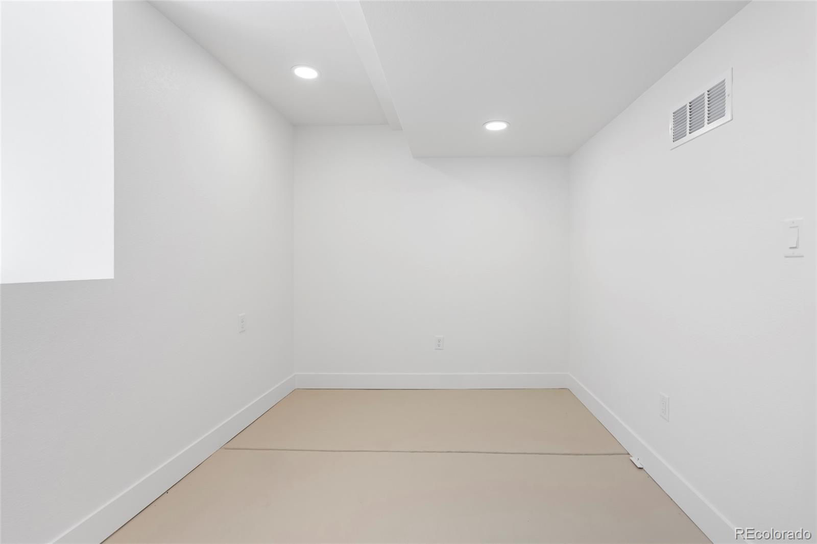 MLS Image #29 for 4745 n clay street,denver, Colorado