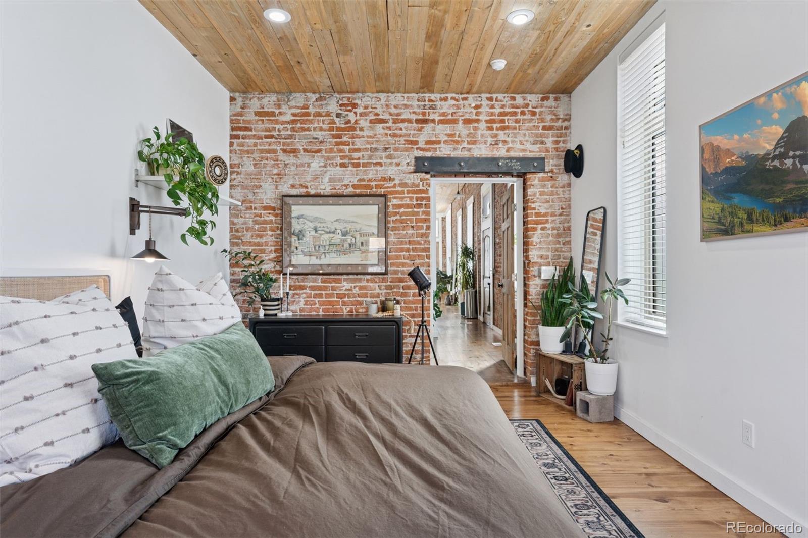MLS Image #15 for 701 w 6th avenue,denver, Colorado