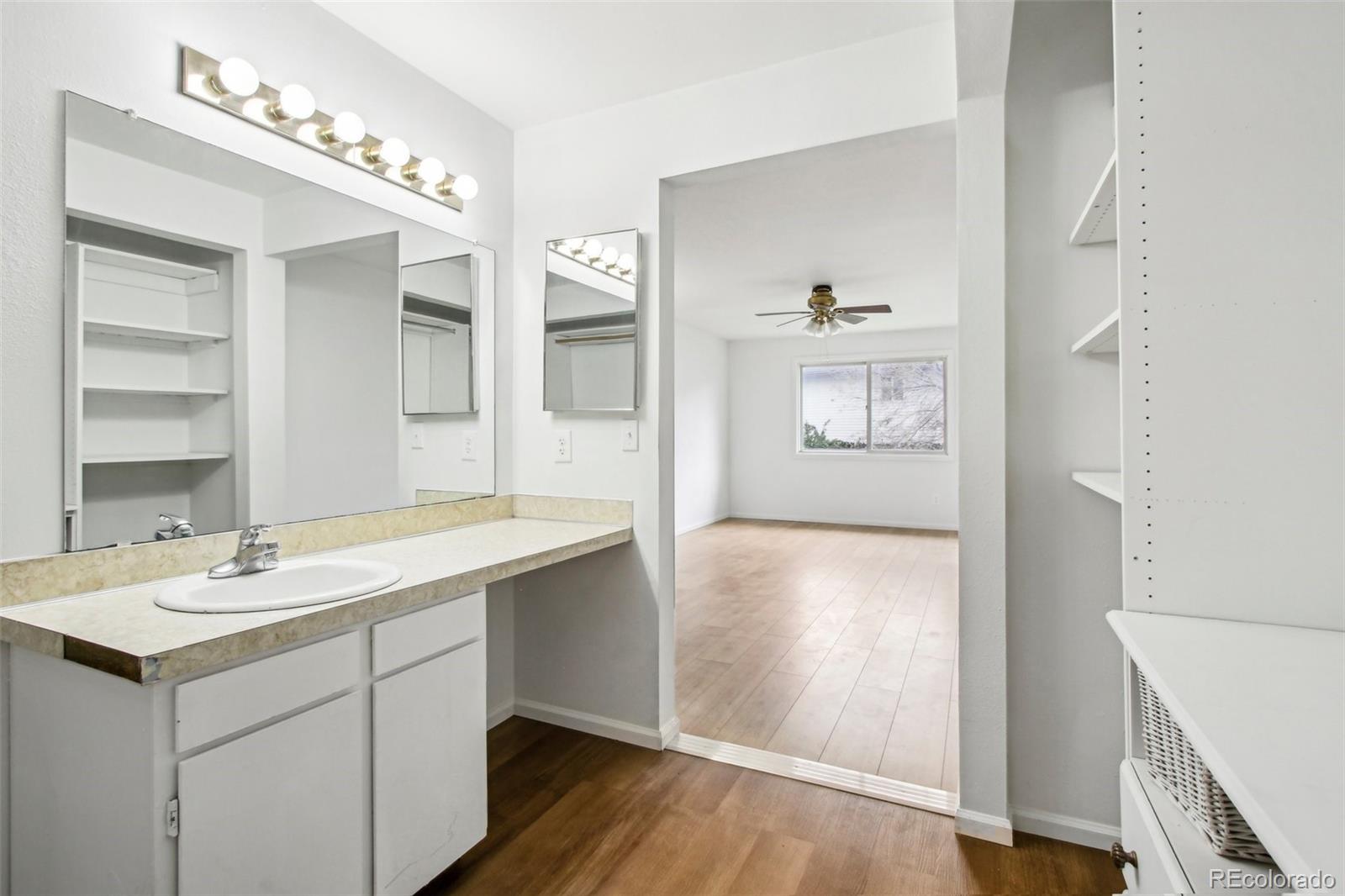 MLS Image #19 for 18830 e 16th place,aurora, Colorado