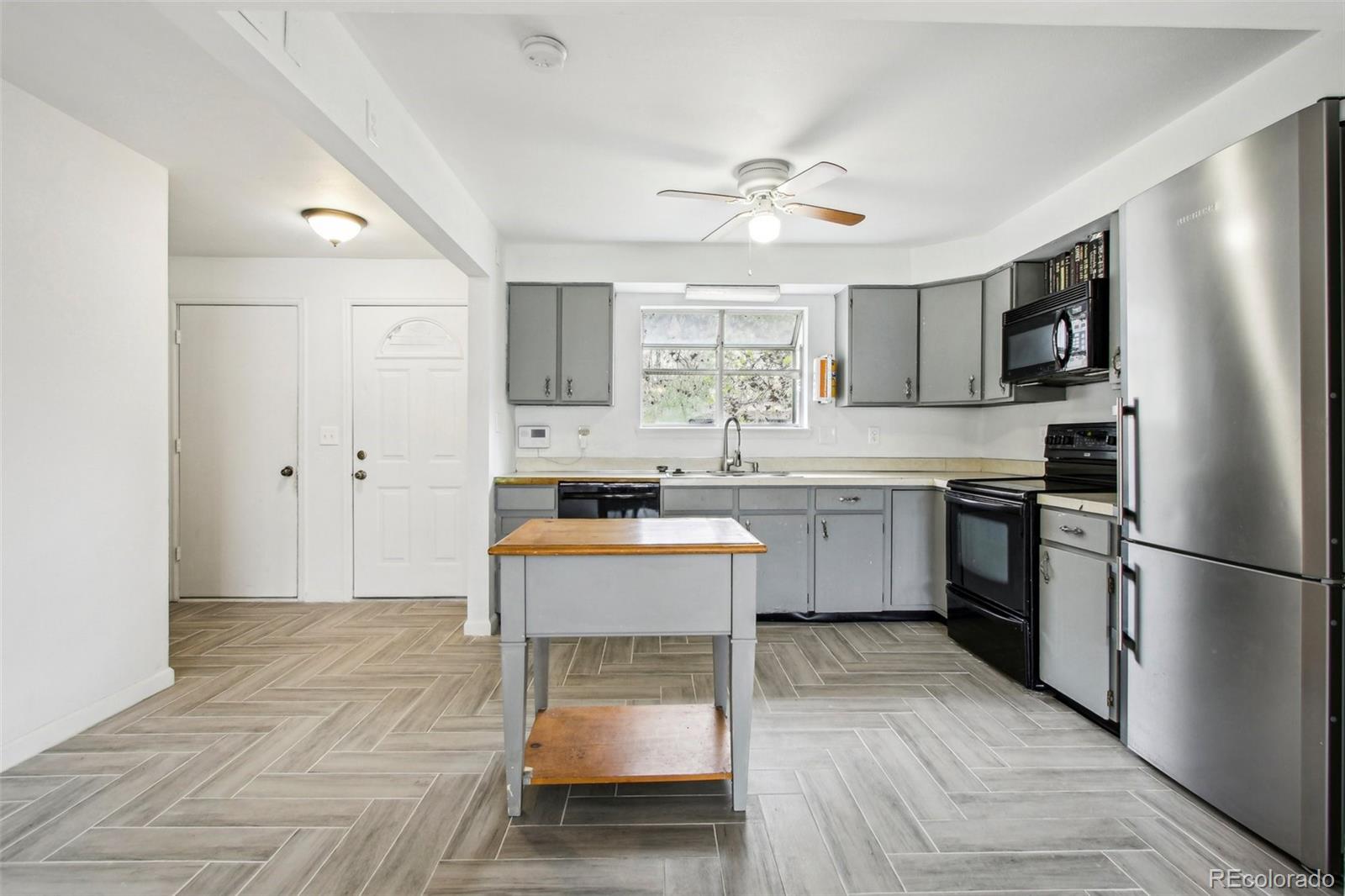 MLS Image #4 for 18830 e 16th place,aurora, Colorado