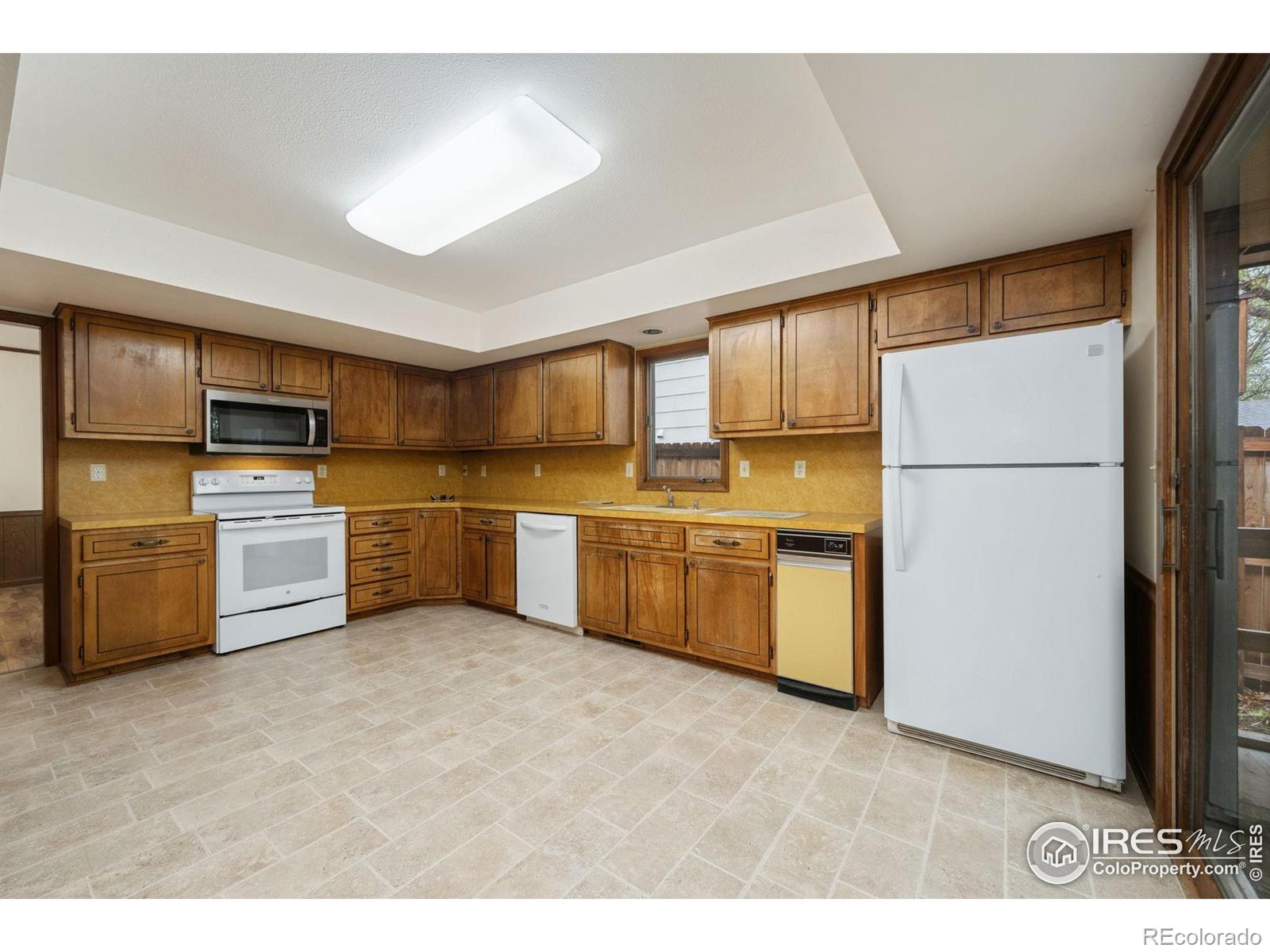 MLS Image #10 for 2824  fauborough court,fort collins, Colorado