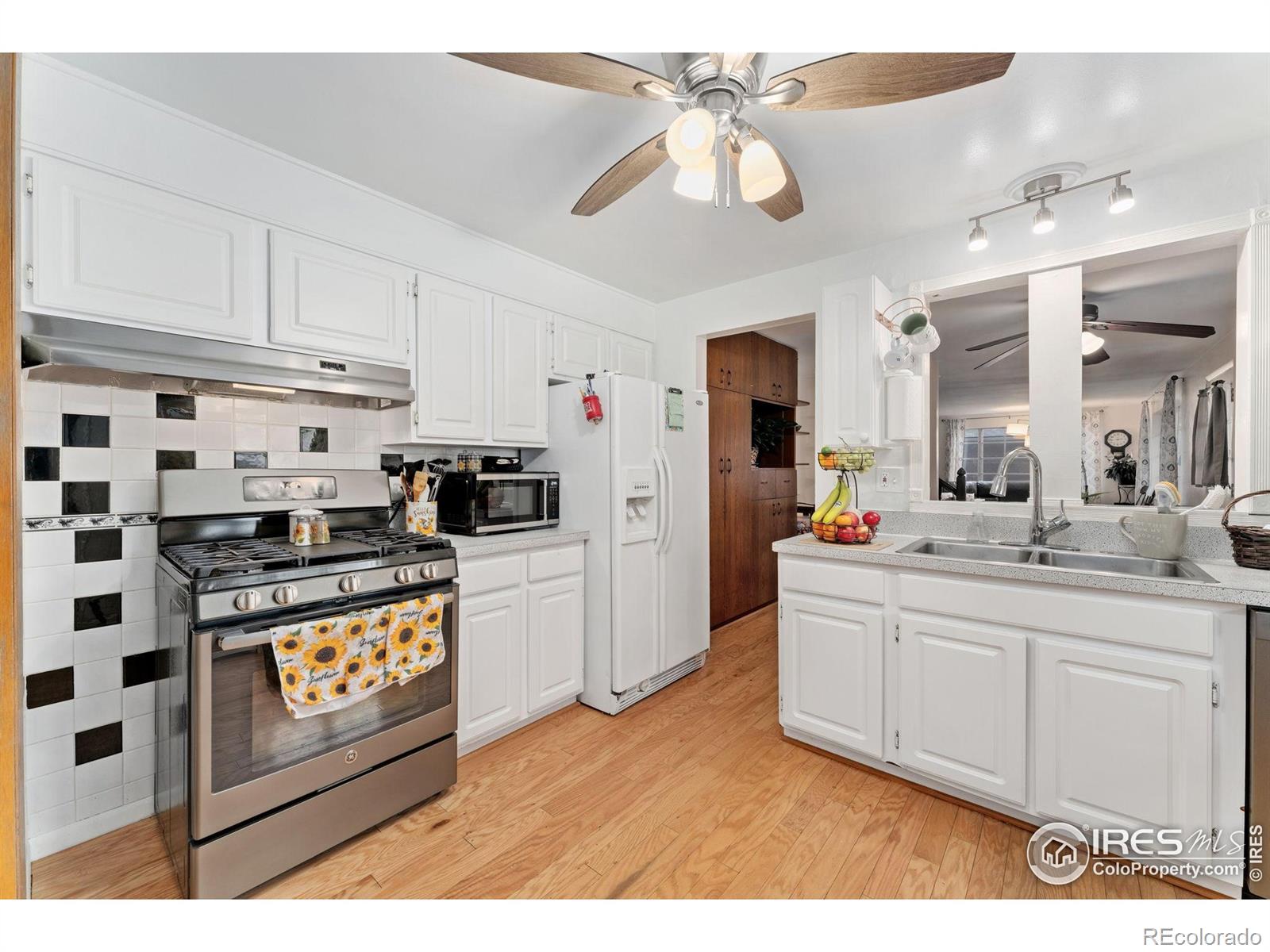 MLS Image #10 for 6432  owens street,arvada, Colorado
