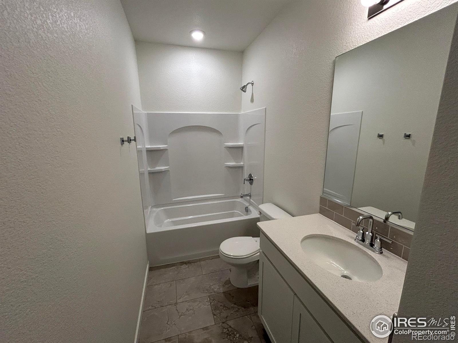 MLS Image #7 for 3905  kobuk street,evans, Colorado