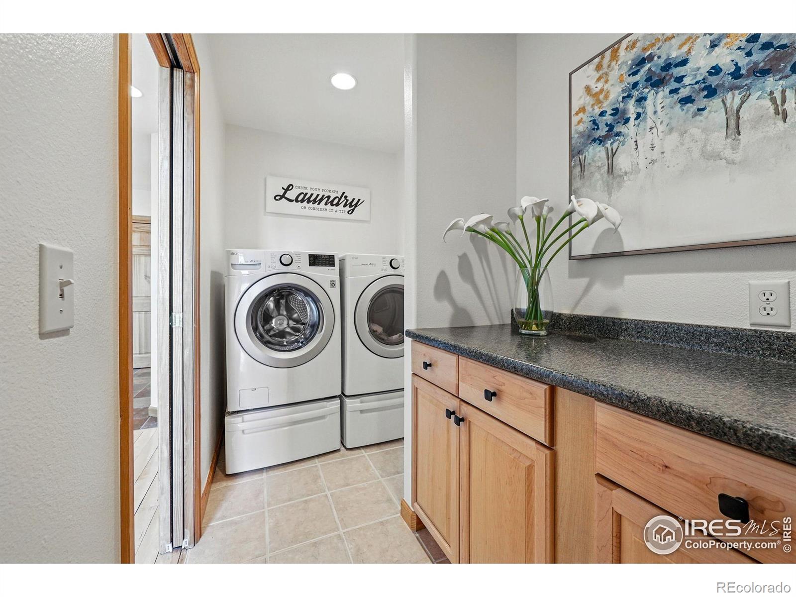 MLS Image #11 for 98  rim road,boulder, Colorado