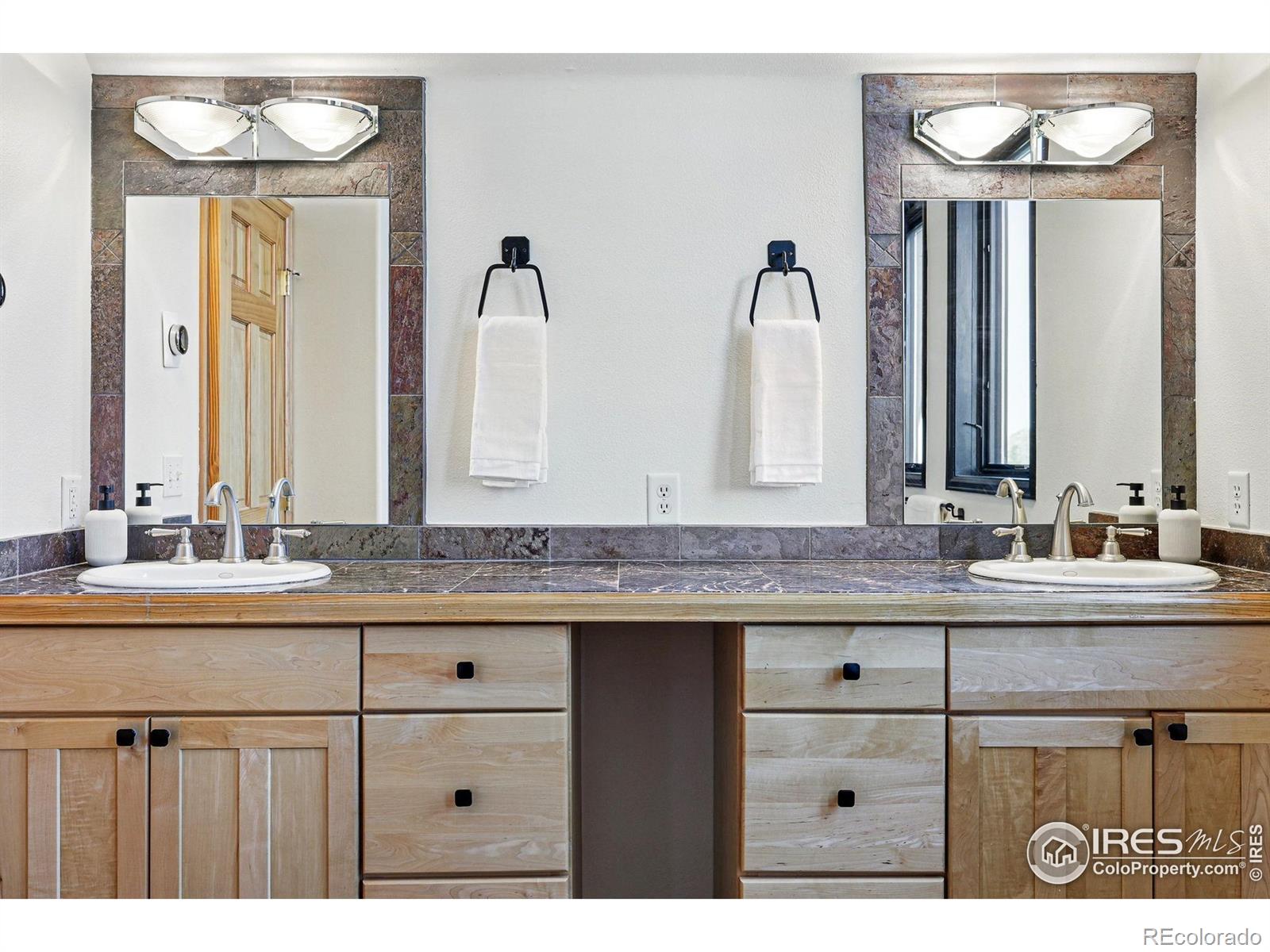 MLS Image #17 for 98  rim road,boulder, Colorado