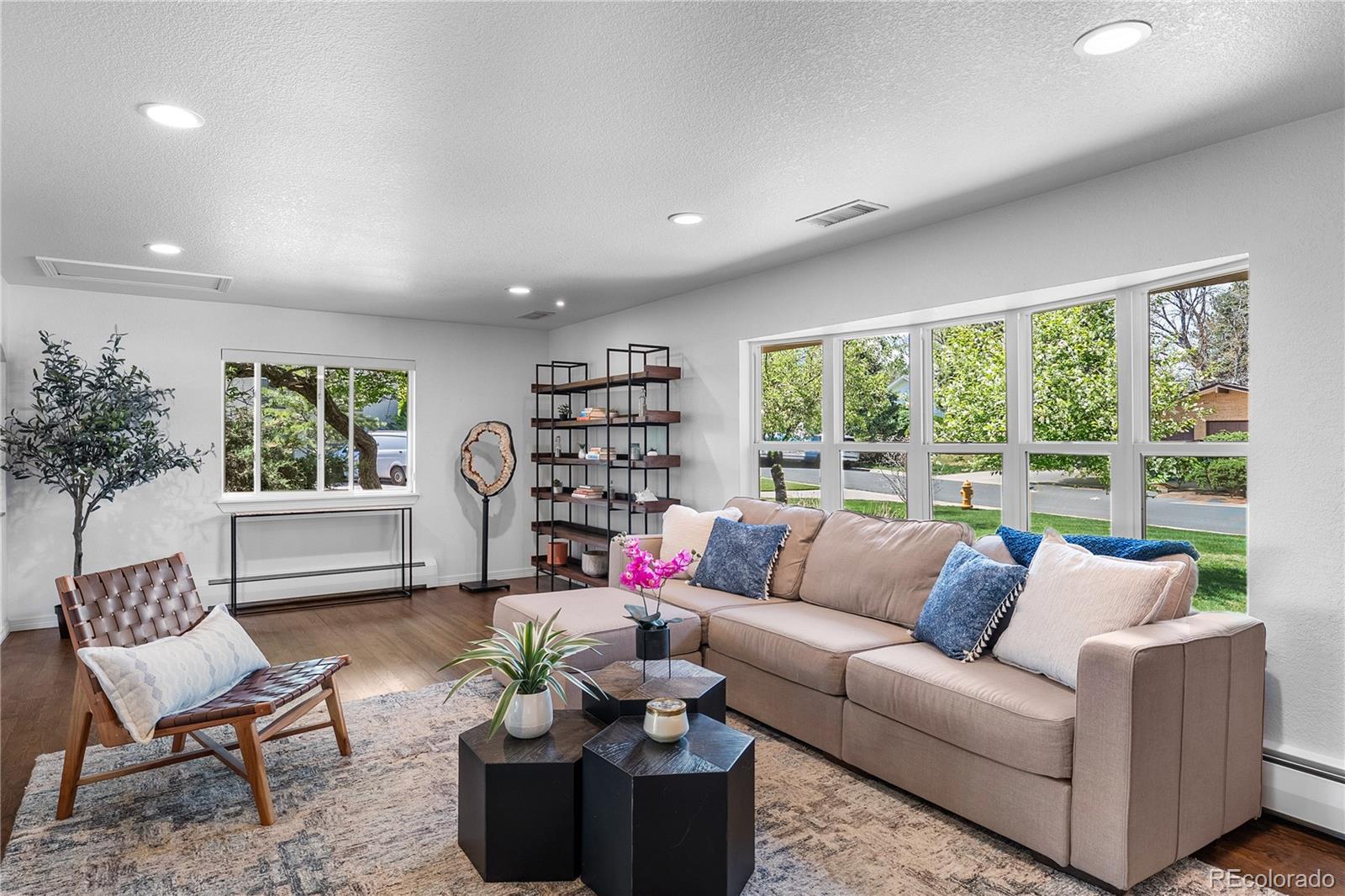 MLS Image #3 for 5020 w quarles drive,littleton, Colorado
