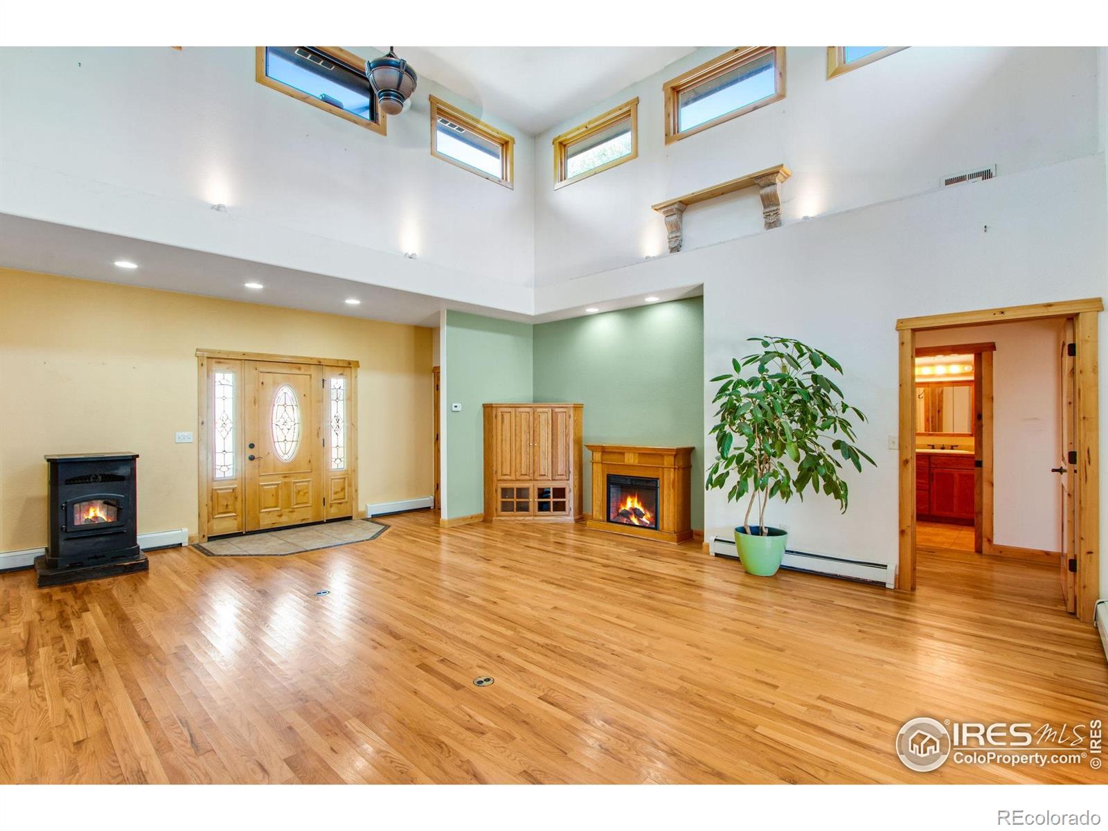 MLS Image #11 for 1268  ohana way,bellvue, Colorado