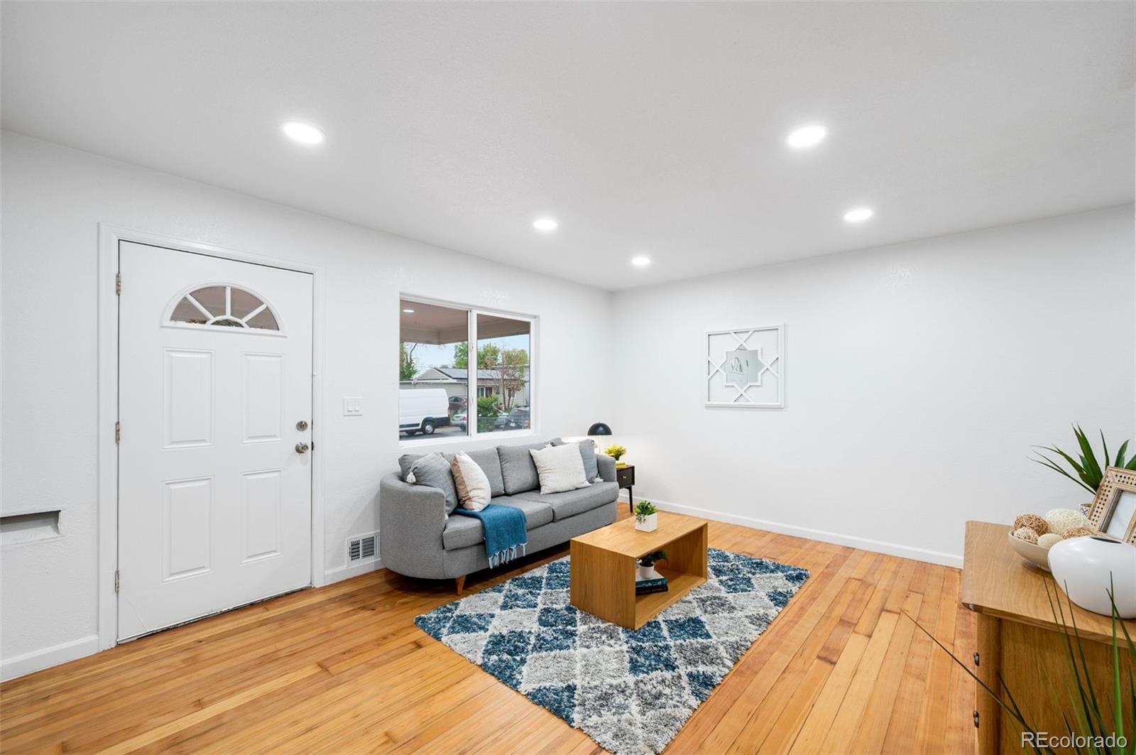 MLS Image #2 for 7841  oneida street,commerce city, Colorado
