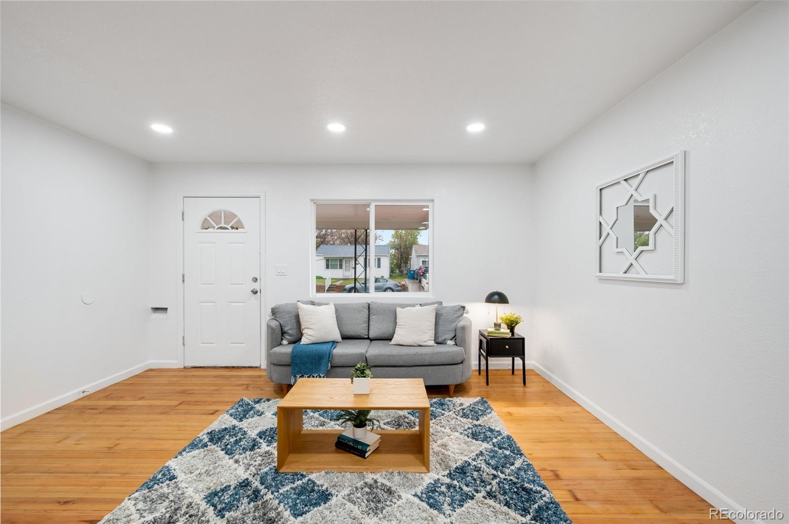 MLS Image #3 for 7841  oneida street,commerce city, Colorado