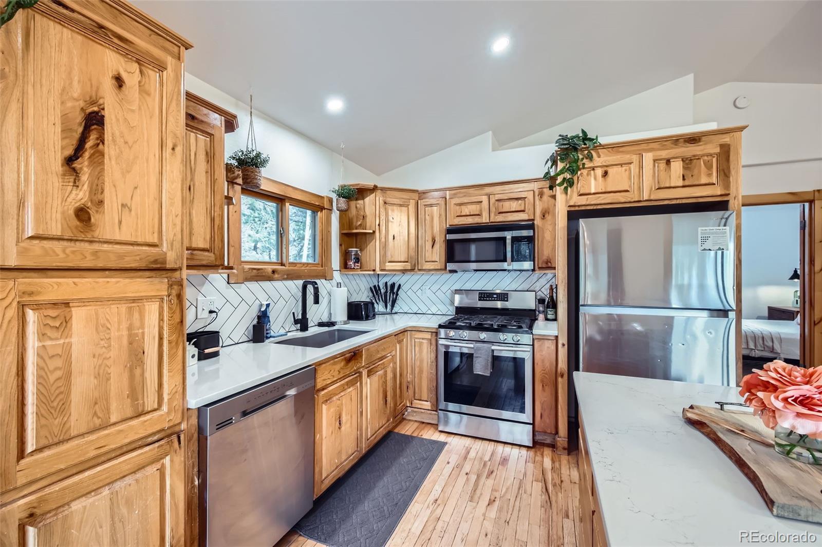 MLS Image #10 for 1978  high chateau road,florissant, Colorado