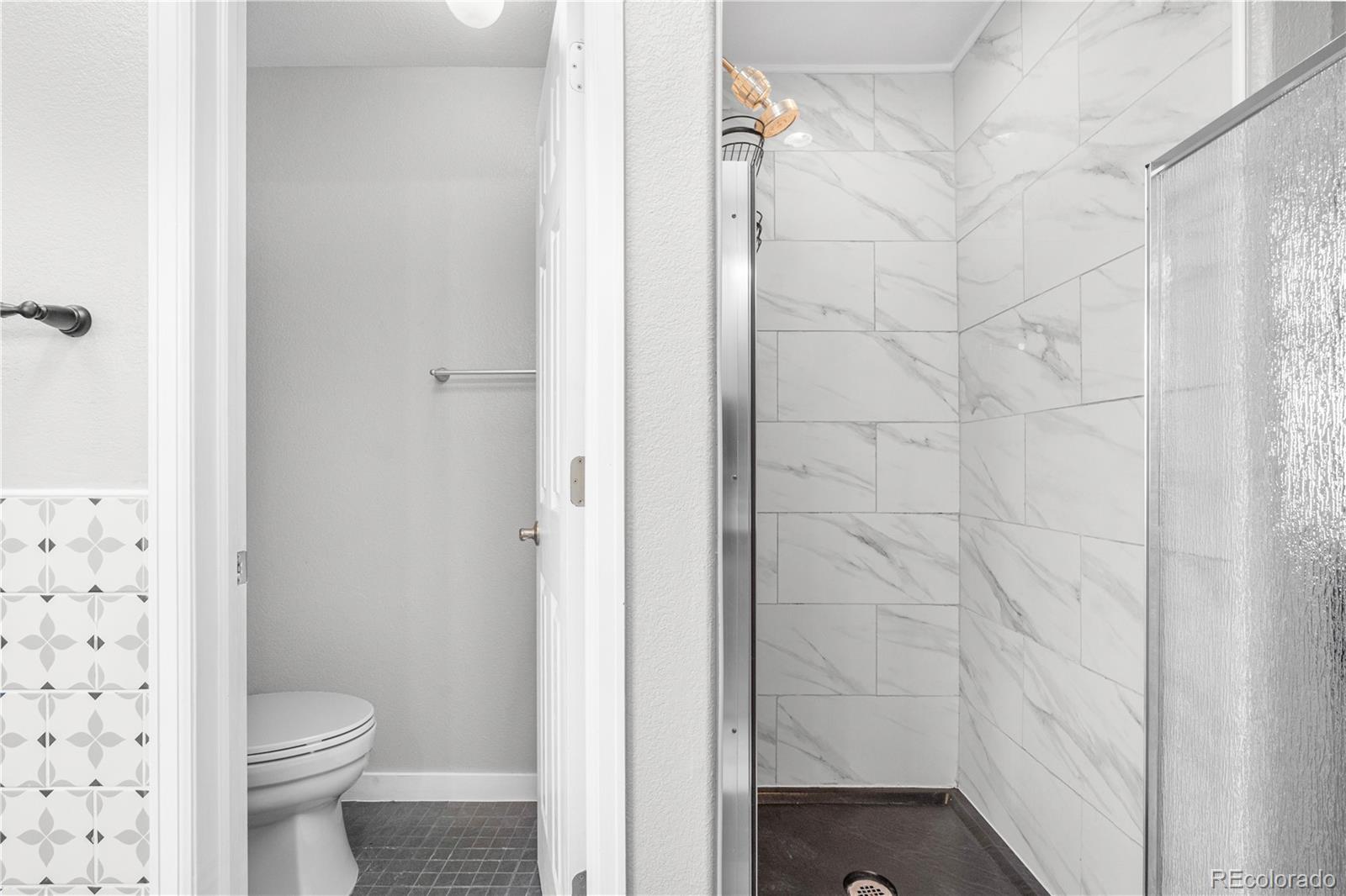 MLS Image #22 for 5997 s yakima street,aurora, Colorado