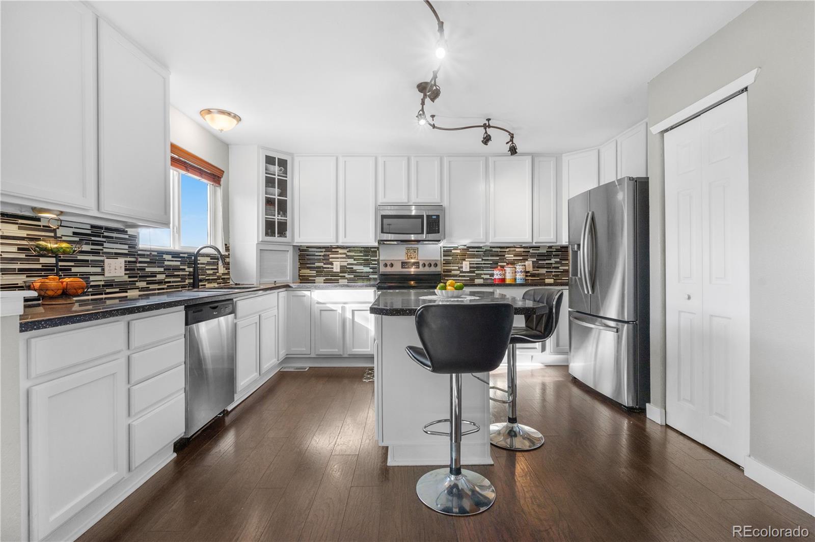 MLS Image #4 for 5997 s yakima street,aurora, Colorado