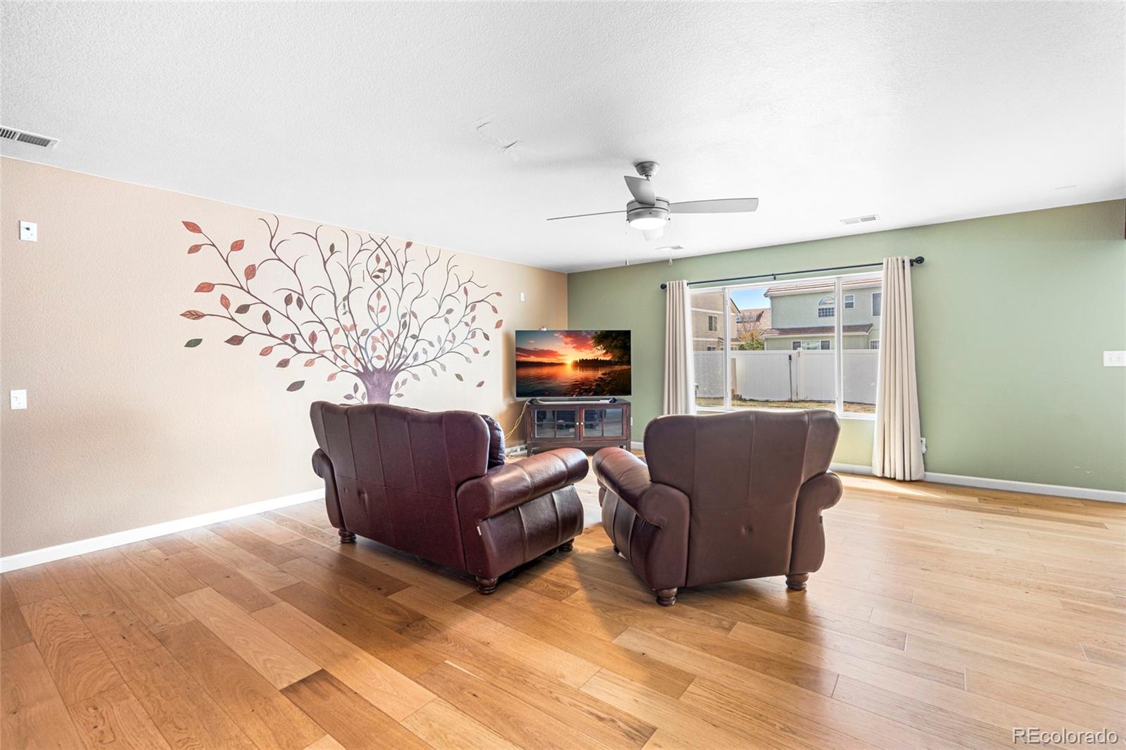 MLS Image #7 for 21354 e 51st avenue,denver, Colorado